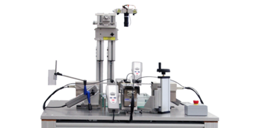 Mesin uji biaksial dengan ekstensometer spekel laser